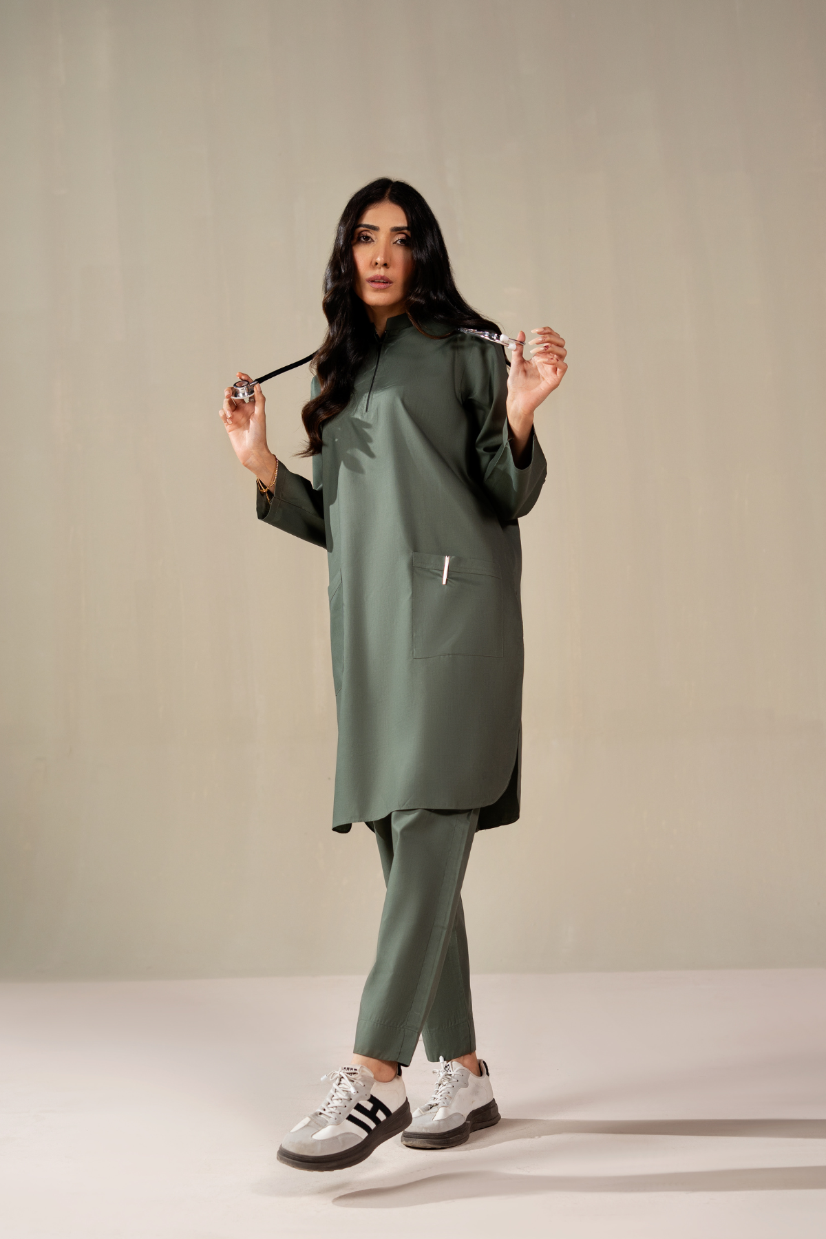 Classic Two pockets scrub