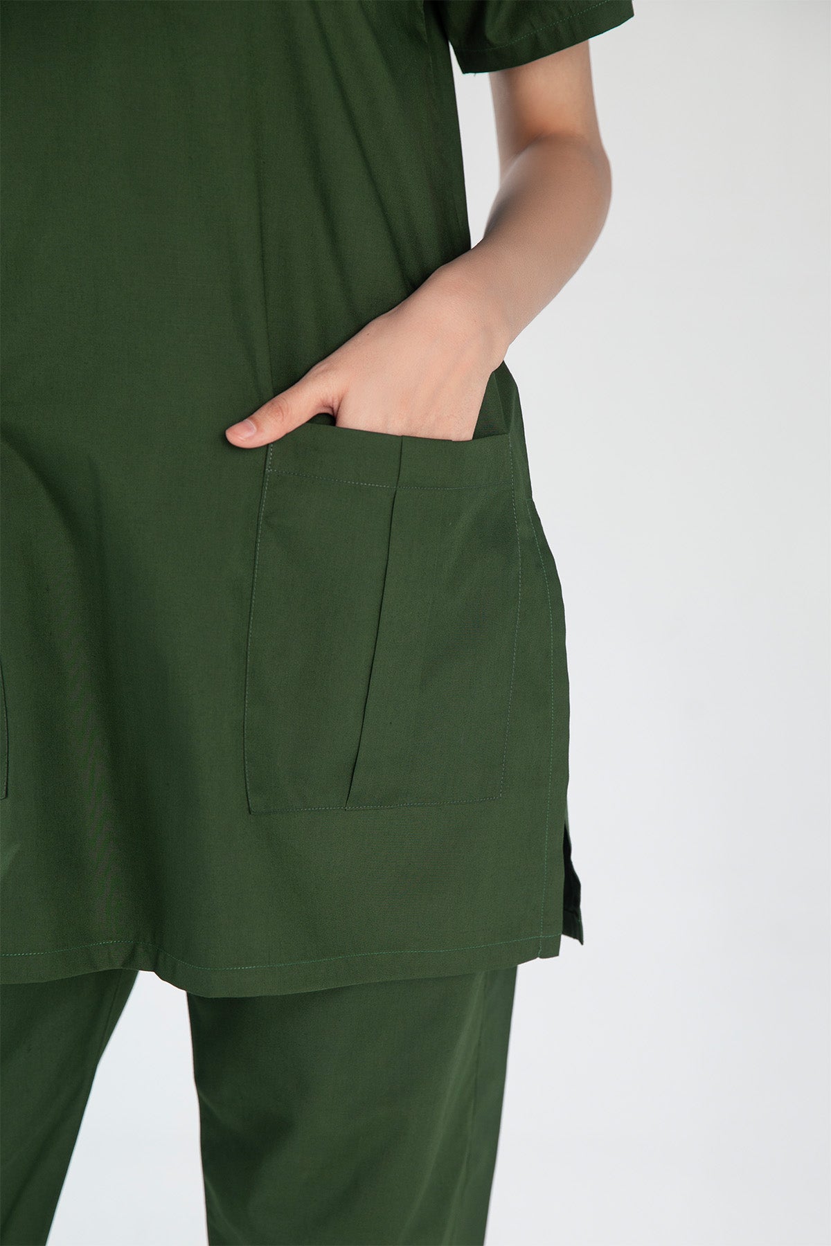 Classic Three Pocket Scrub